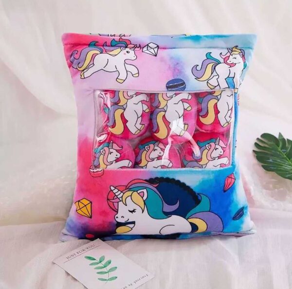 PILLOW UNICORN D-115E4% 38 4 = (D-11) (1_OPAKOWANIE) (50_KARTON)