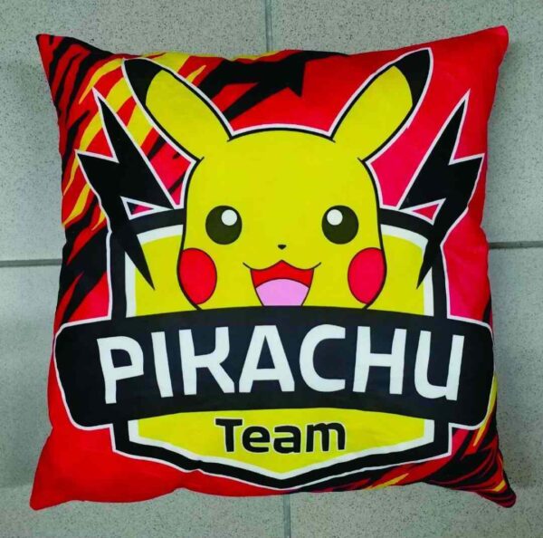 PILLOW PIKACHU RED W-01265242 RÂ€”EE21& (W-0126) (1_OPAKOWANIE) (20_KARTON)